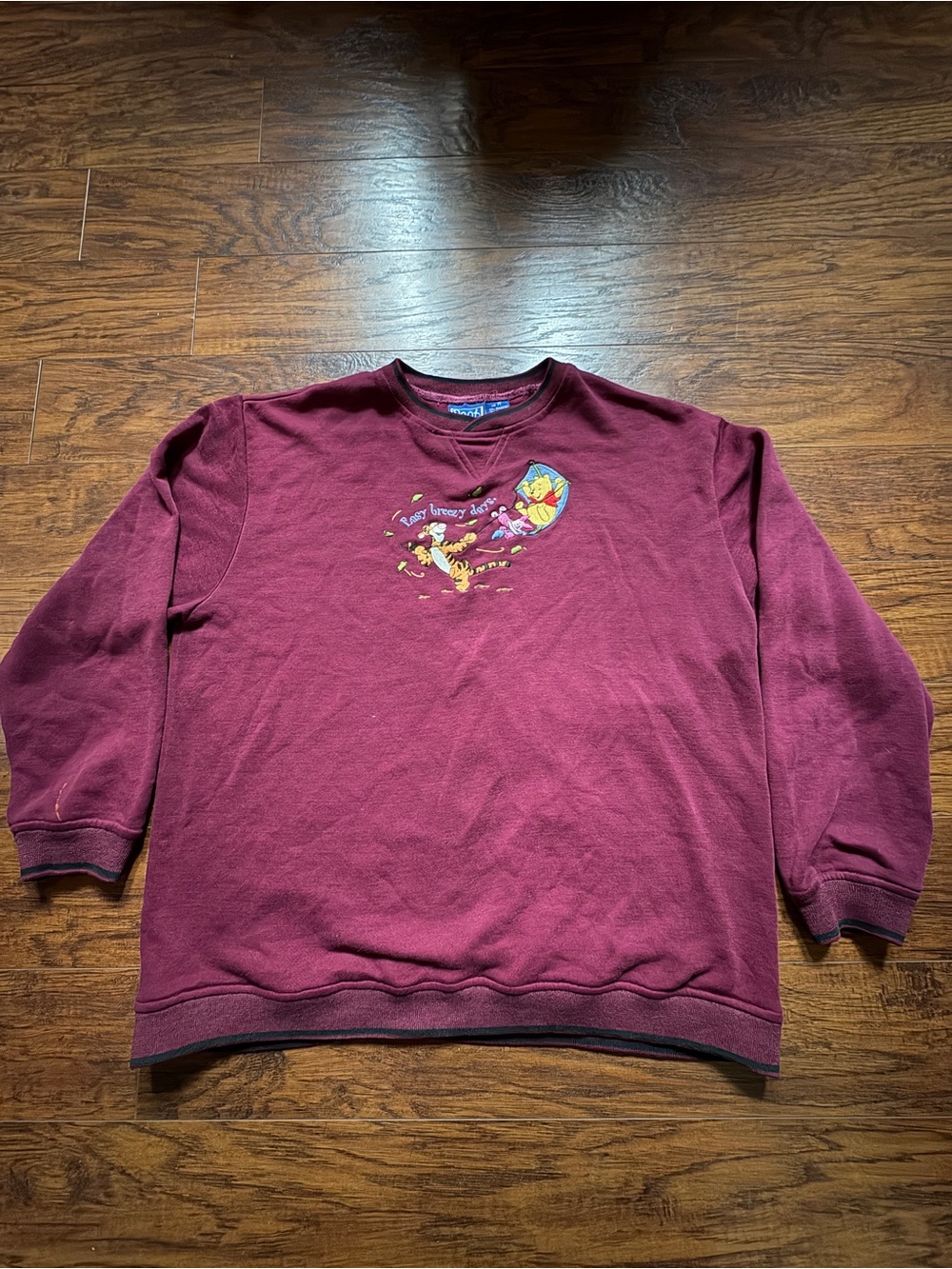 VINT Disney Winnie the Pooh & Friends Crewneck Sweater